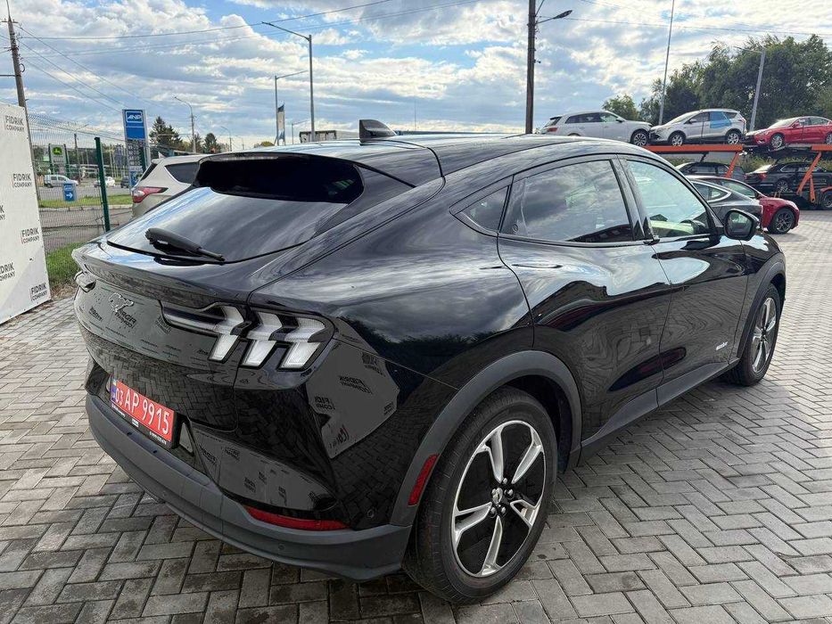 Ford Mustang MACH-E SELECT 2022