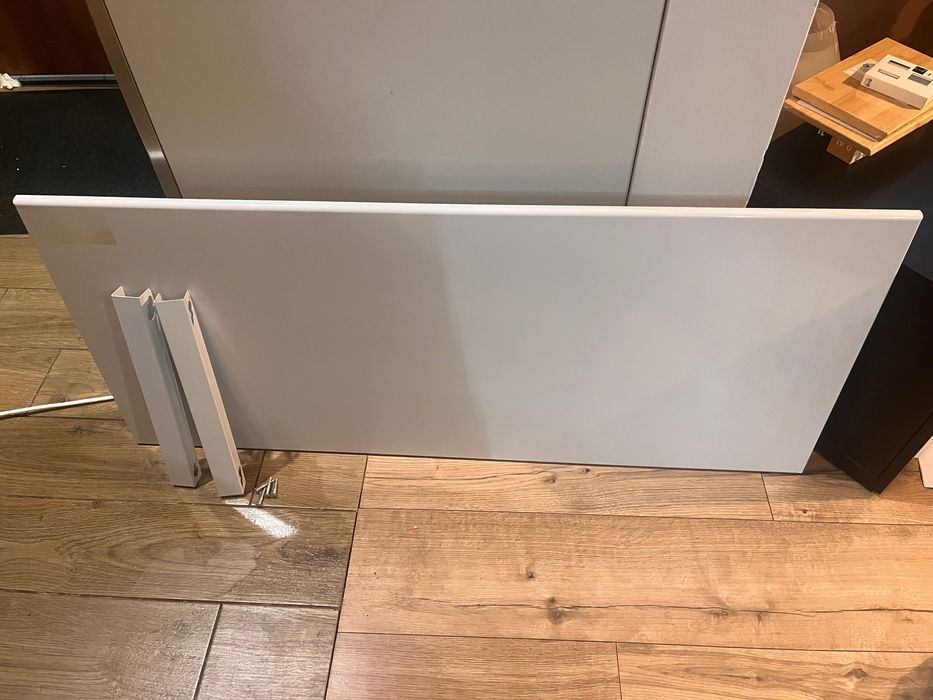 Promiennik ścienny na podczerwień z termostatem / grzejnik elektryczny