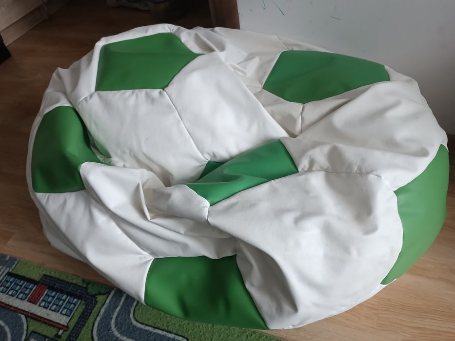 Pufa dziecięca młodzieżowa piłka