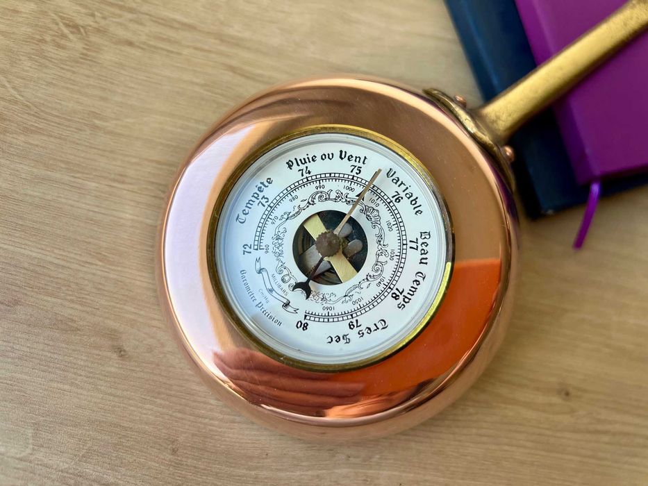 Барометр у вигляді мідної сковорідки. Клеймо. Винтаж Франція