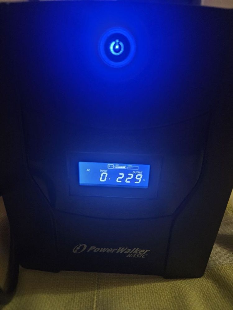 Безперебойник PowerWalker 1500VA (900W) LCD