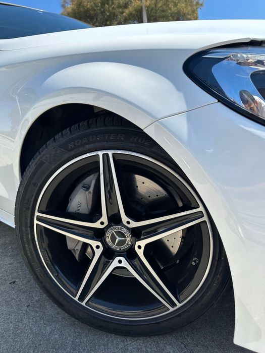 Mercedes C350e branco como novo