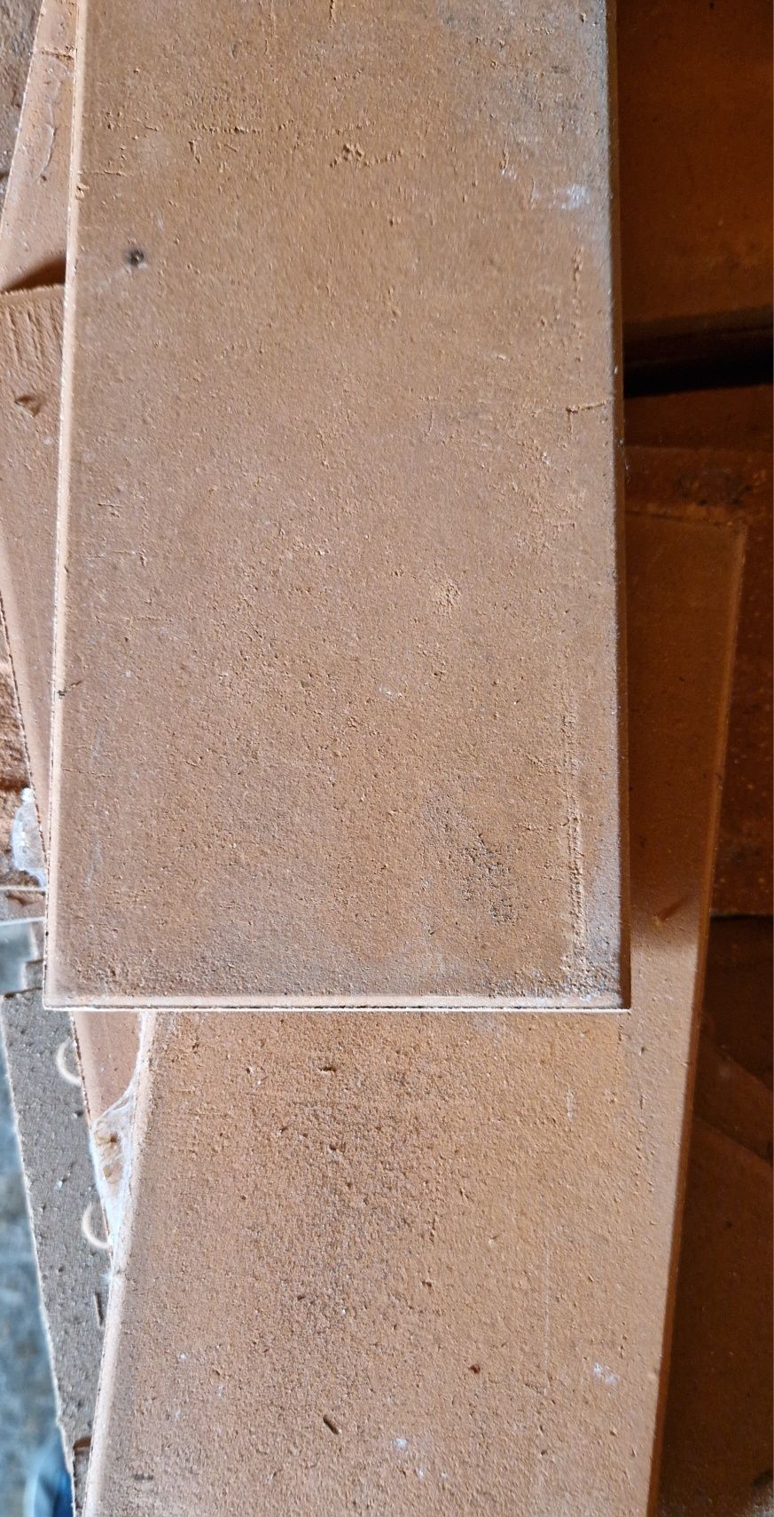 Płytki gresowe w stylu rustykalnym 10×20 cm