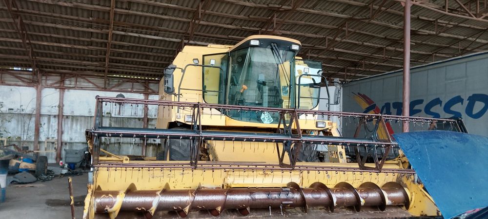 New Holland TX66 1999