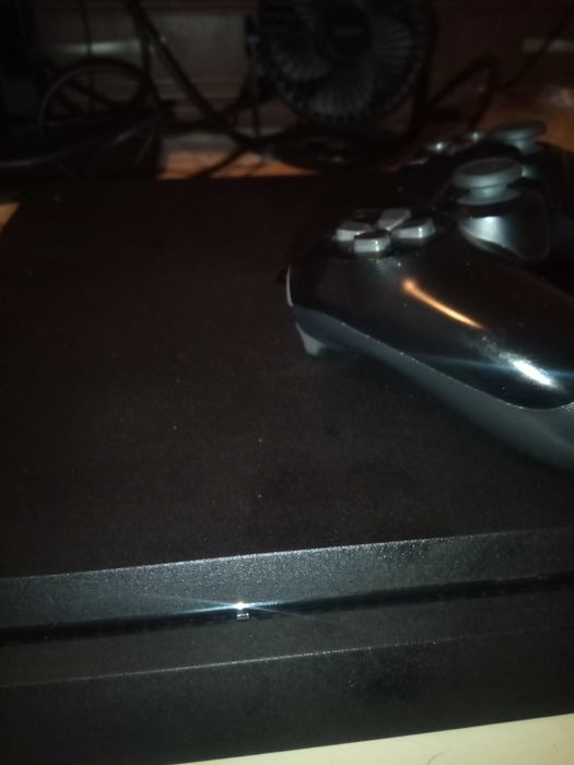 PlayStation 4 Dysk SSD i pad.