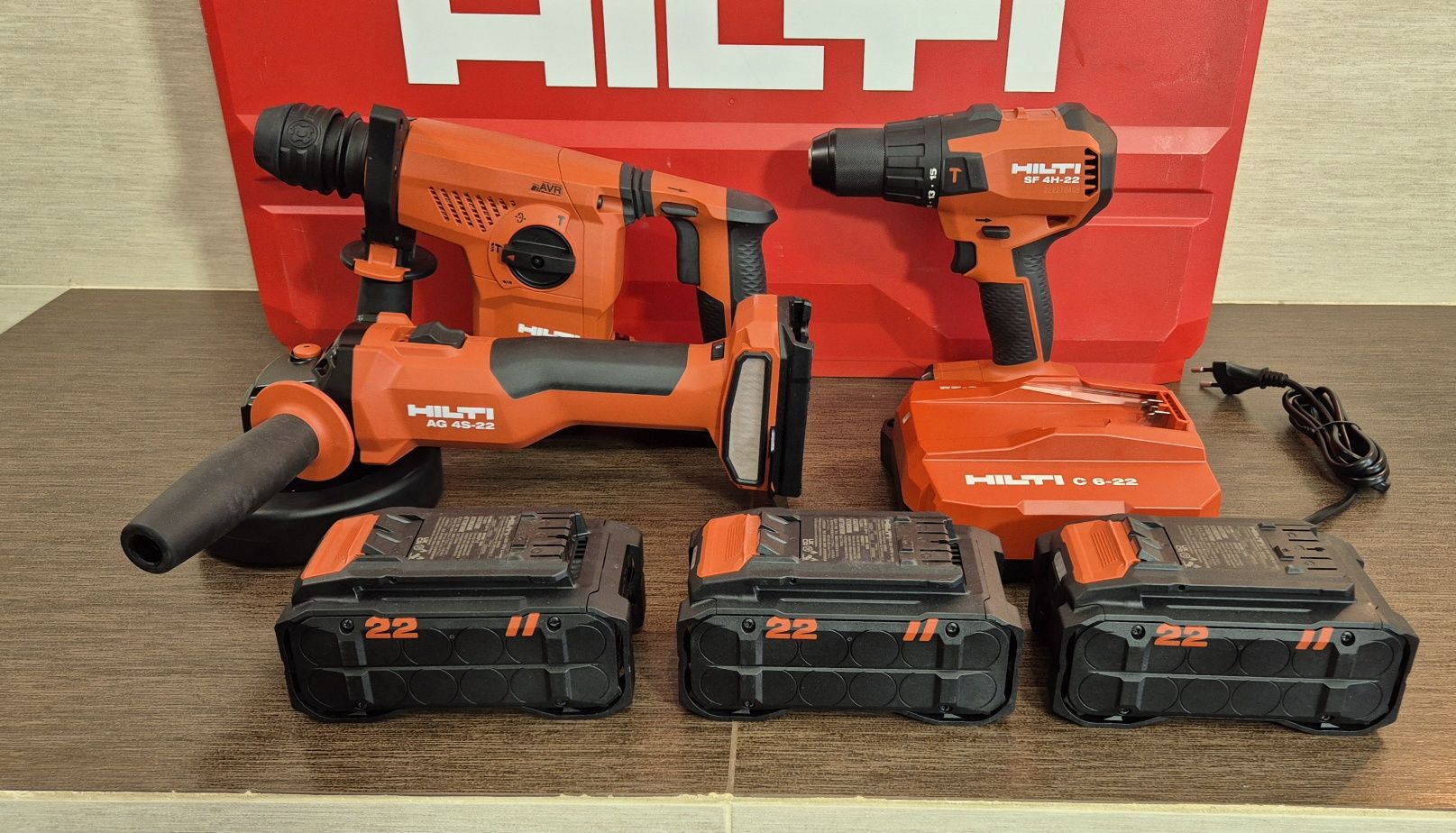 Zestaw Hilti NURON: TE 6-22, SF 4H-22, AG 4S-22, C 6-22, B 22-170 8Ah