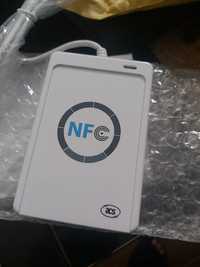 Leitor e etiquetas NFC