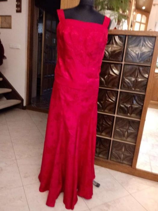 Sukienka czerwona,długa 2-część.roz.42