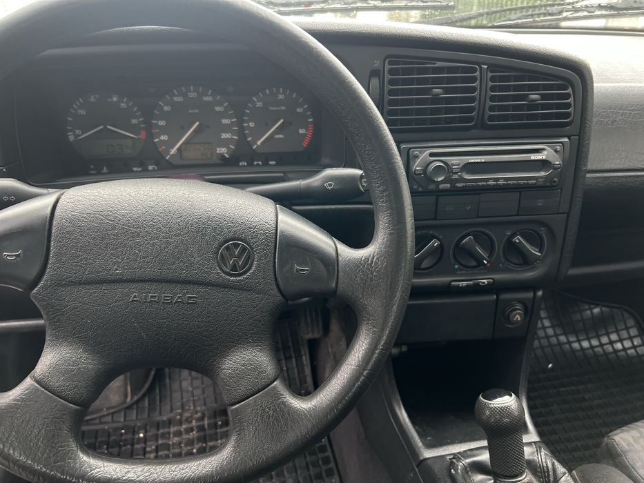 Vendo ou troco por carrinha comercial