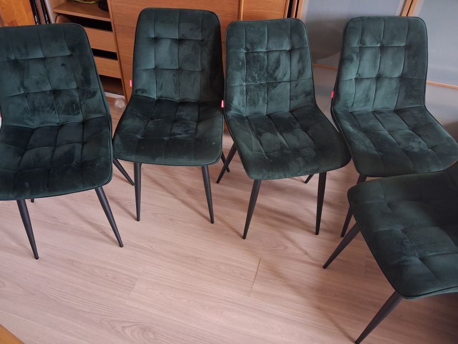 Sprzedam 5 krzeseł velvet