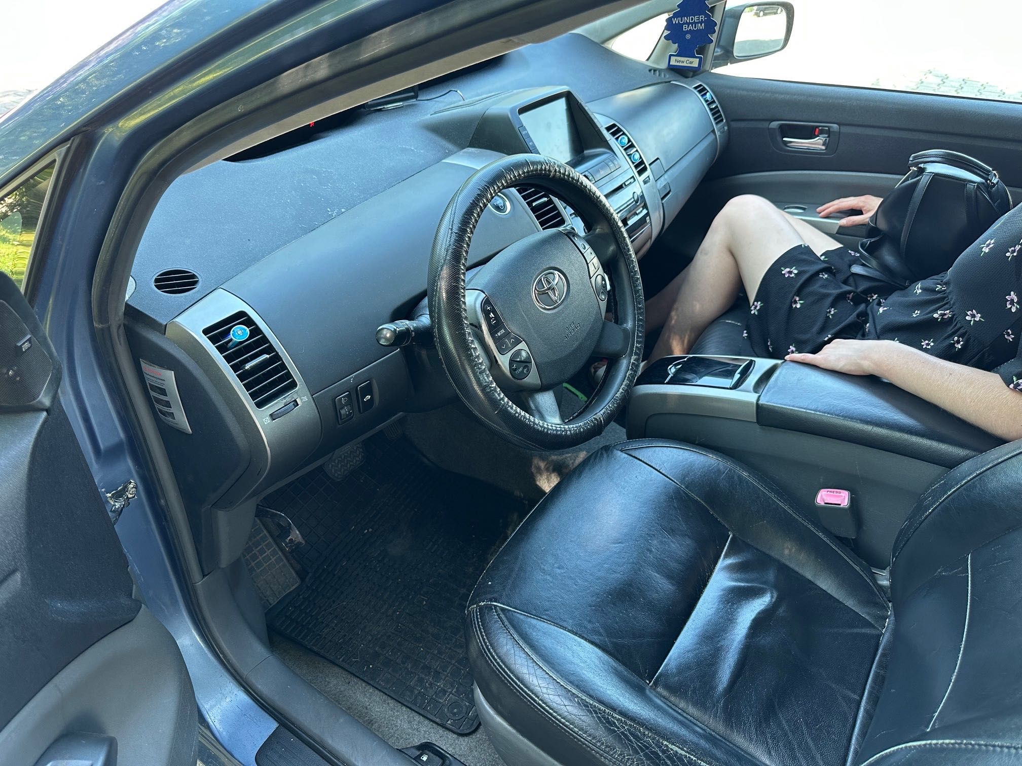 Toyota Prius II 1.5 HYBRYDA + GAZ Skóry, klima, radio, świeże OC i PT!