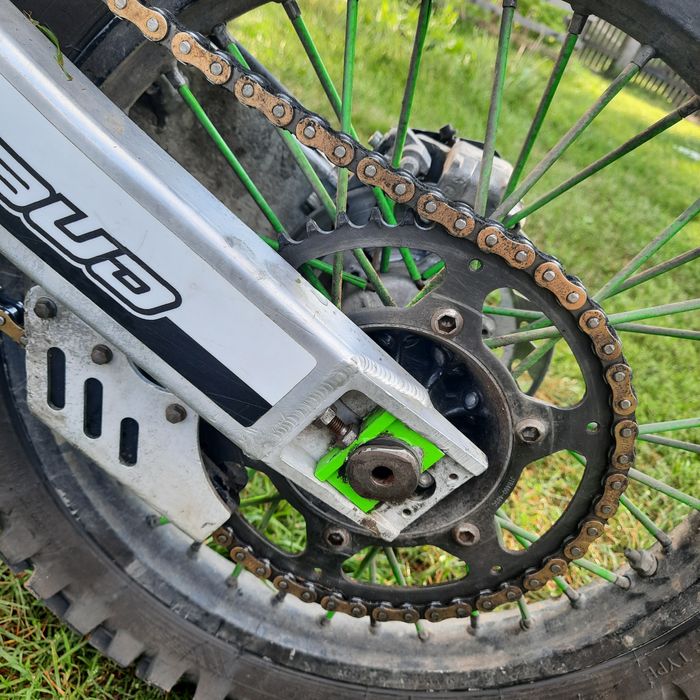 Kawasaki kx 125.