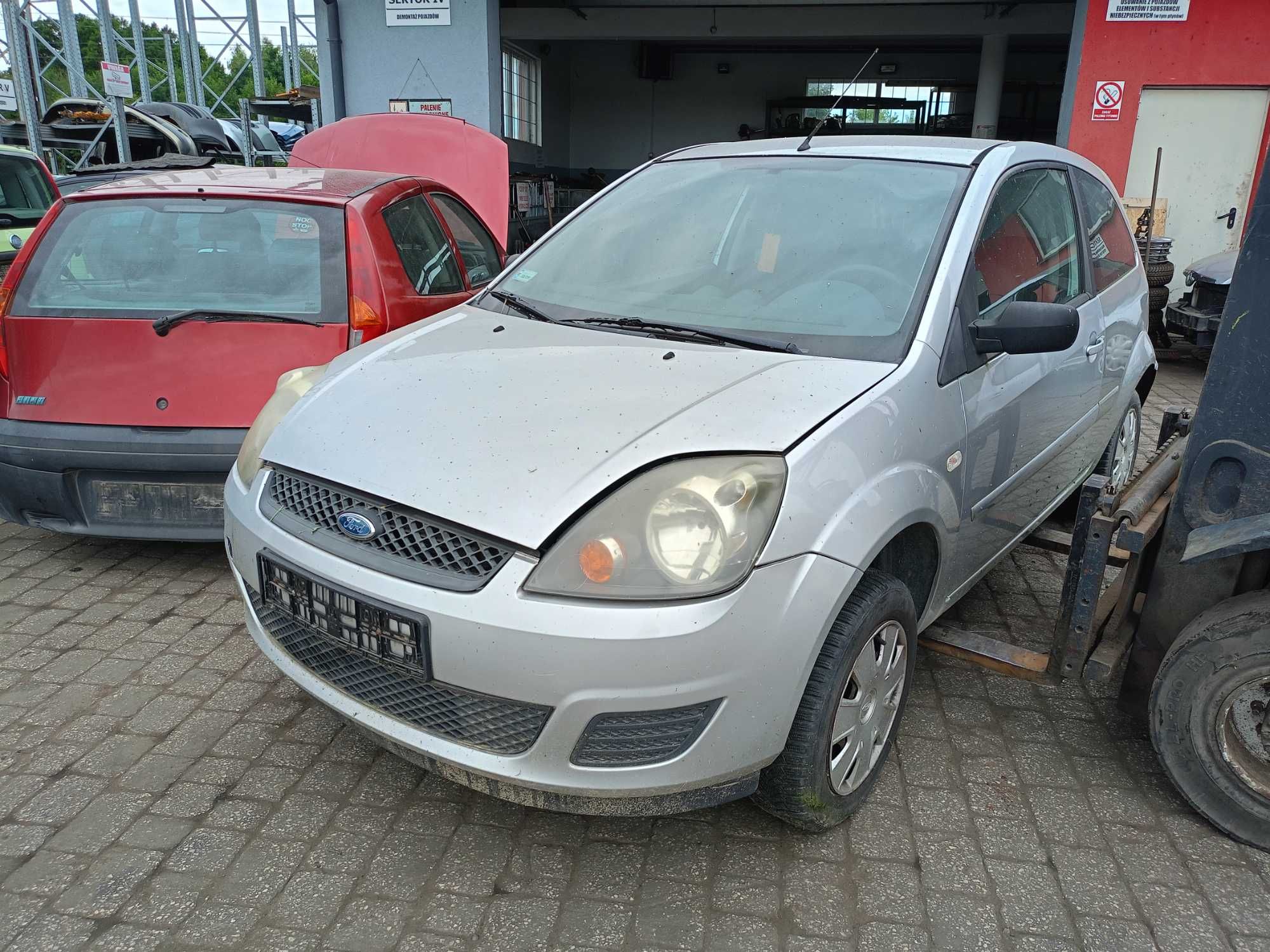 Ford Fiesta MK6 Lift Lampa Błotnik Drzwi Maska Lusterko Części