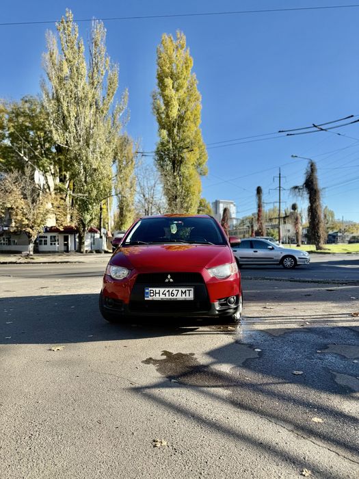 Mitsubishi Colt 2010 1.3 Расход 5-6л