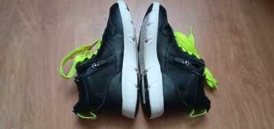 Кеди адідас 26 16 см Вьетнамки Nike 26,5 Ботінки 17,5 см Пінетки 11,5