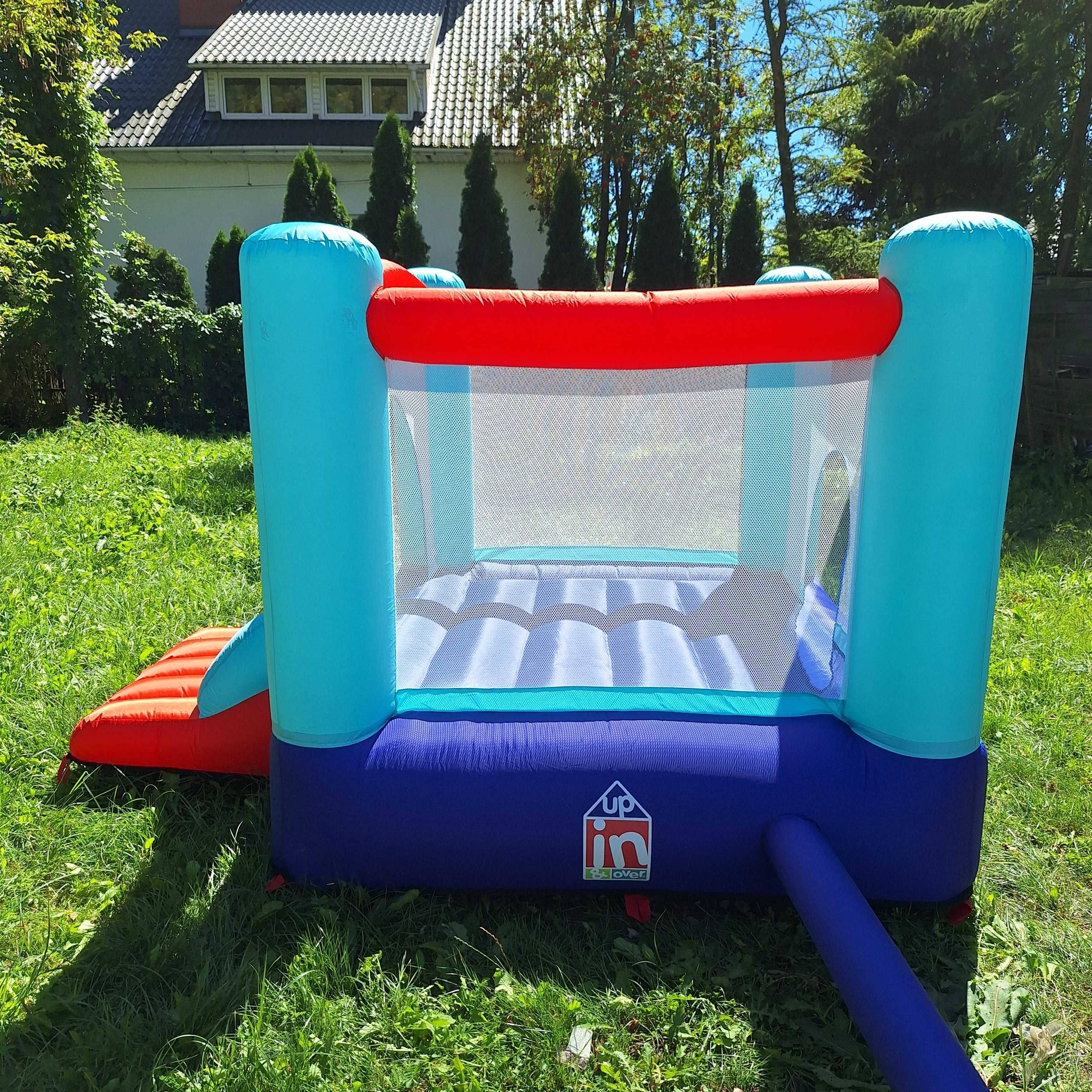 Bestway 53310 Trampolina dmuchana z siatką i zjeżdżalnią A