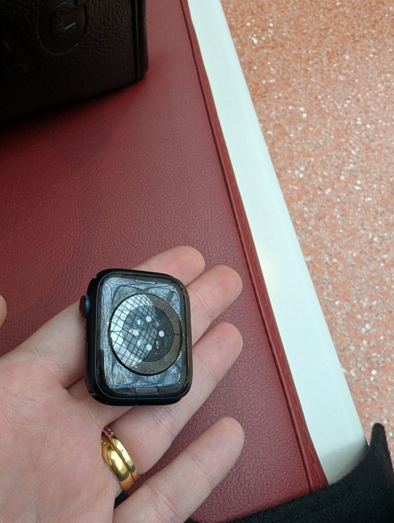Apple watch series 8 GPS
