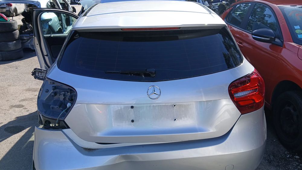 Porta / tampa da mala MERCEDES-BENZ Classe A (W176)