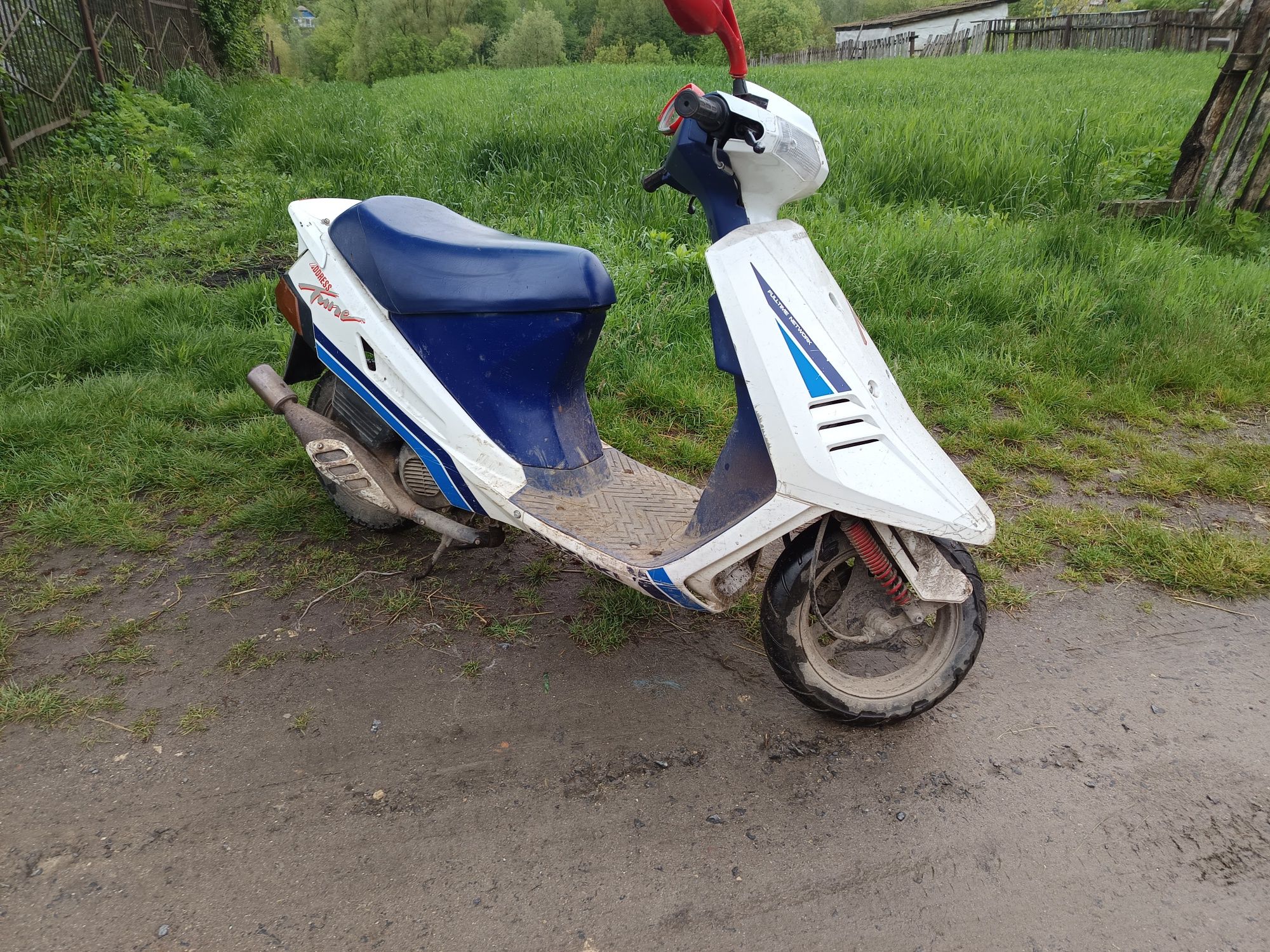 Продам скутер сузукі Suzuki