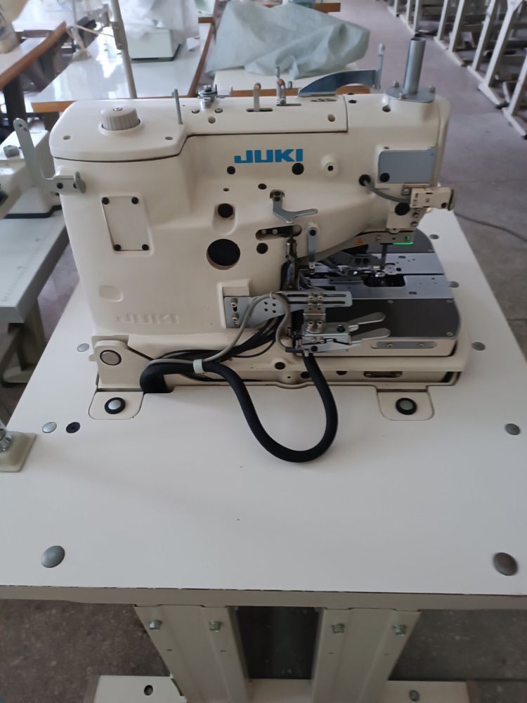 Петельная швейная машина JUKI MEB-3200S