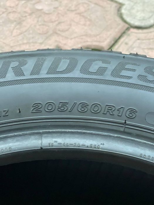 bridgestone blizzak Im001 205/60 r16