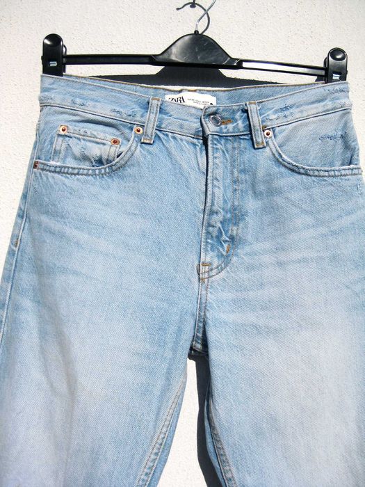 Голубые рваные джинсы прямого кроя средняя посадка ZARA XS