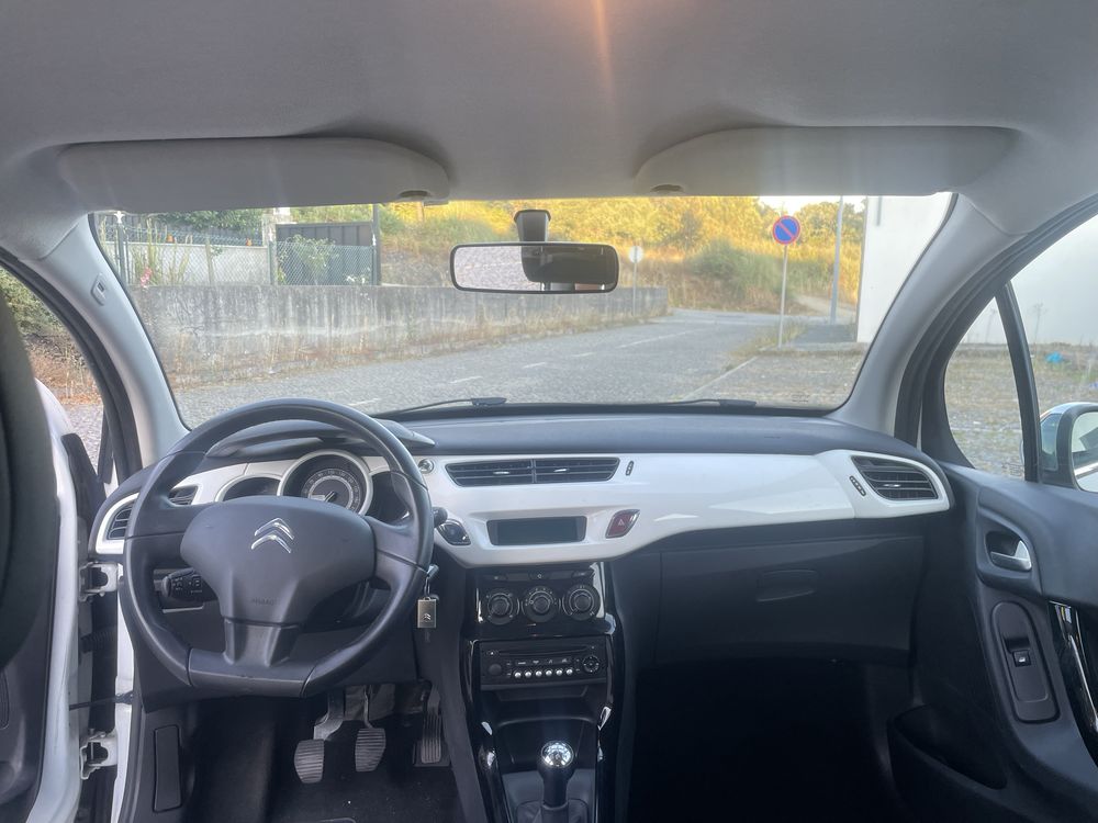 Citroen C3 igual a novo