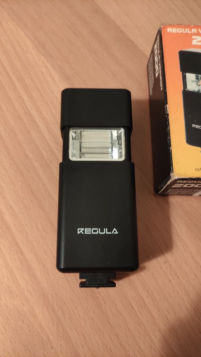 Flash Regula Variant 2000