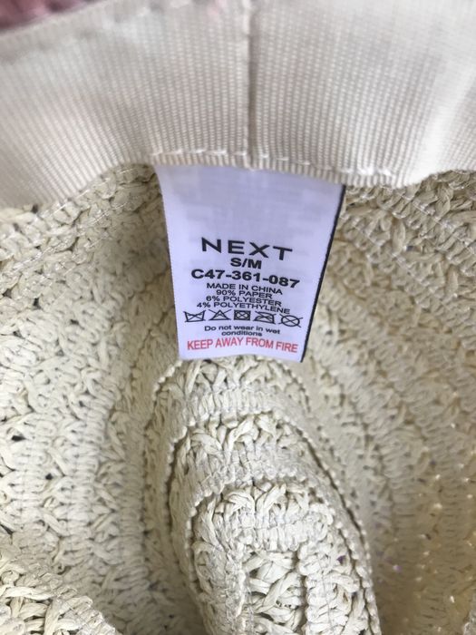 Пляжна коралова шляпка