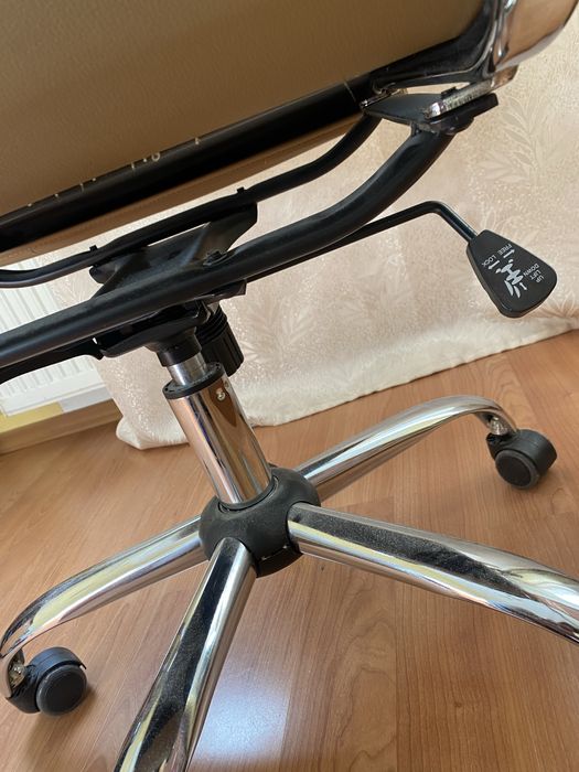 Кресло офисное , для школьника