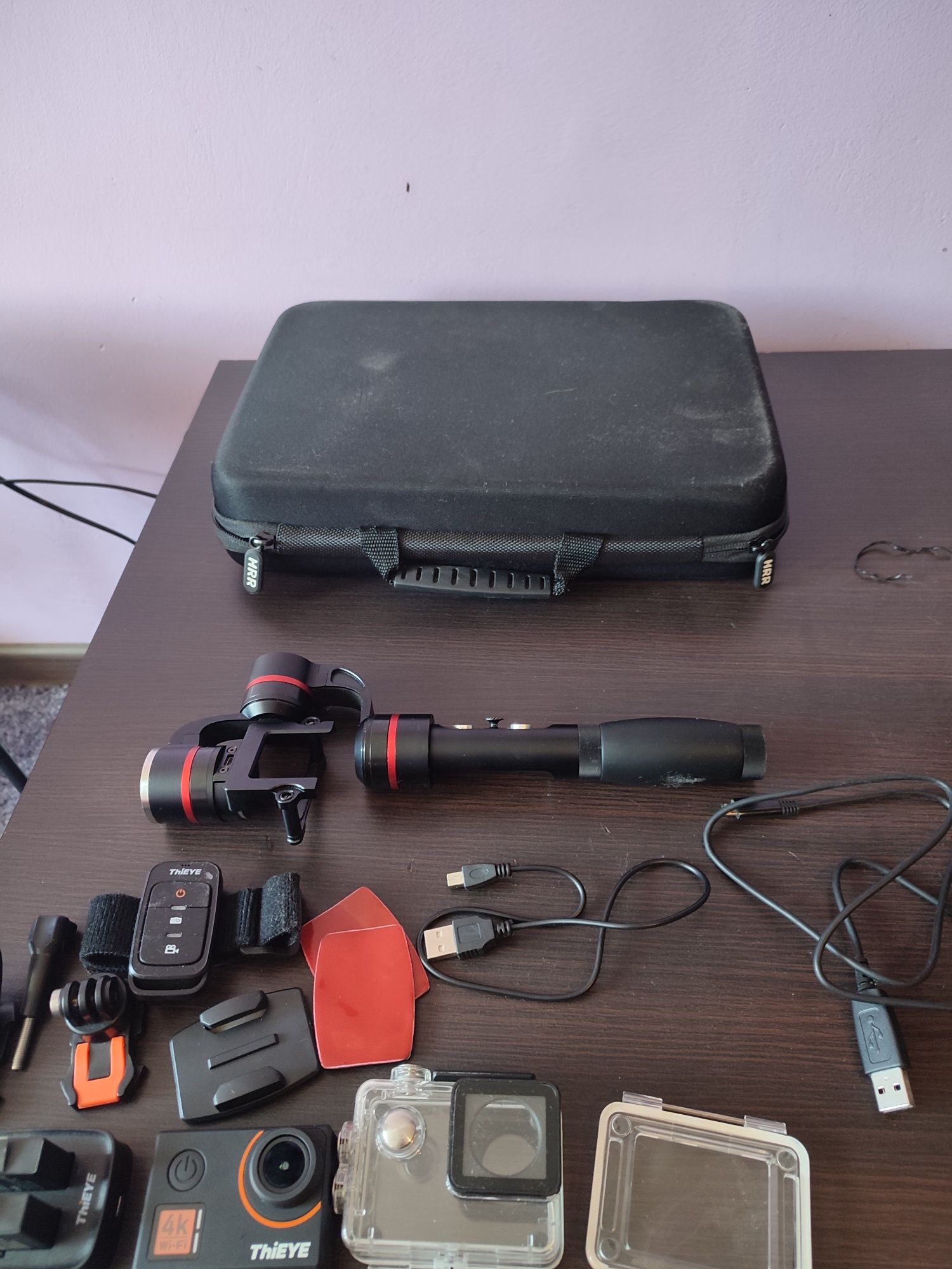 Продам набор экшн-камеры с стабилизатором и сумкой