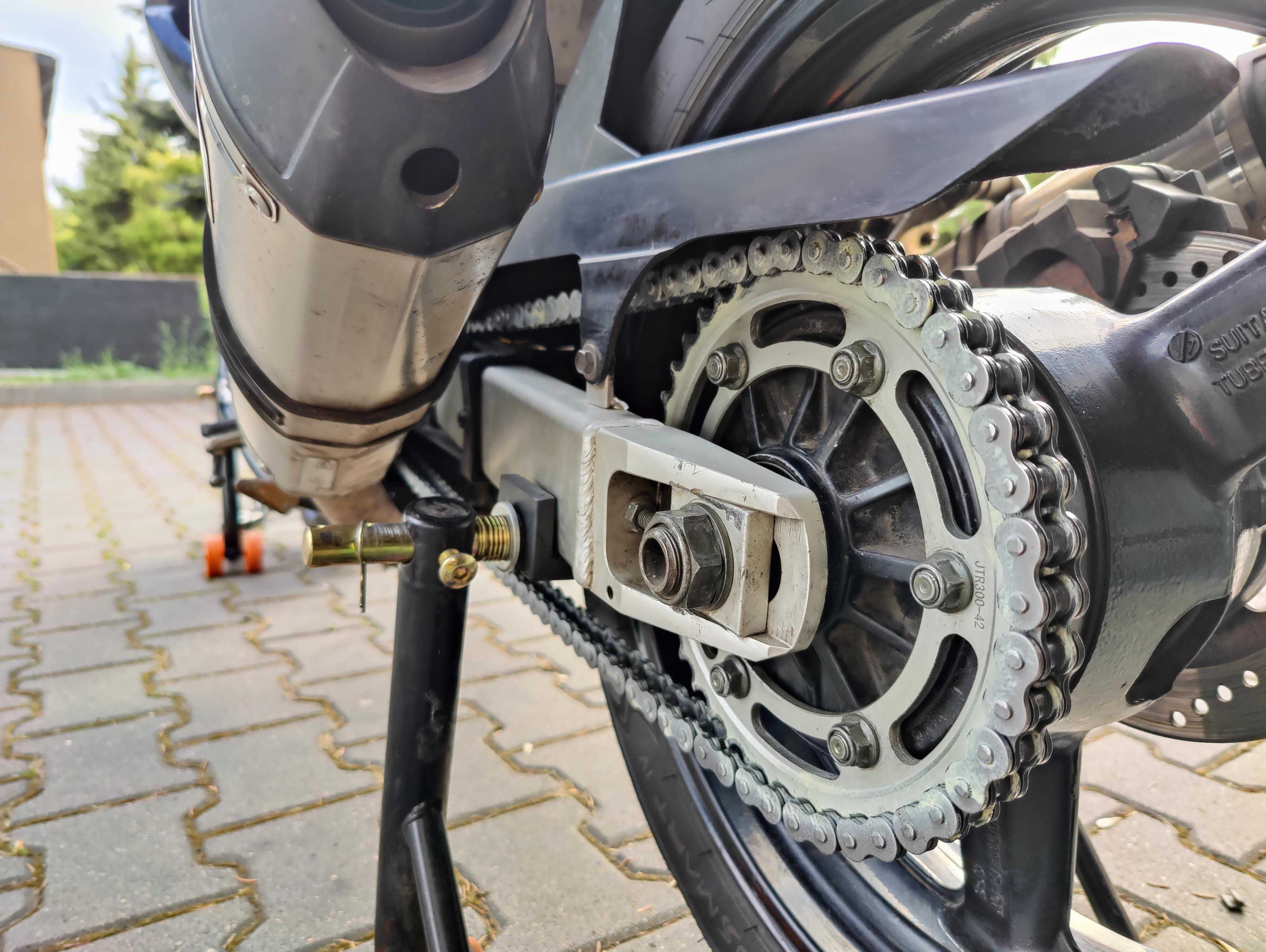 Yamaha TDM 900 rocznik 2004 dodatki +kufry +wydechy