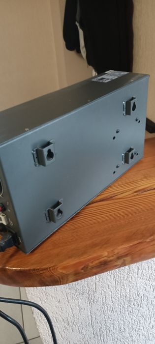 Inwerter  przetwornica z funkcją UPS IPS IPS300-SIN 300W, czysty sinus