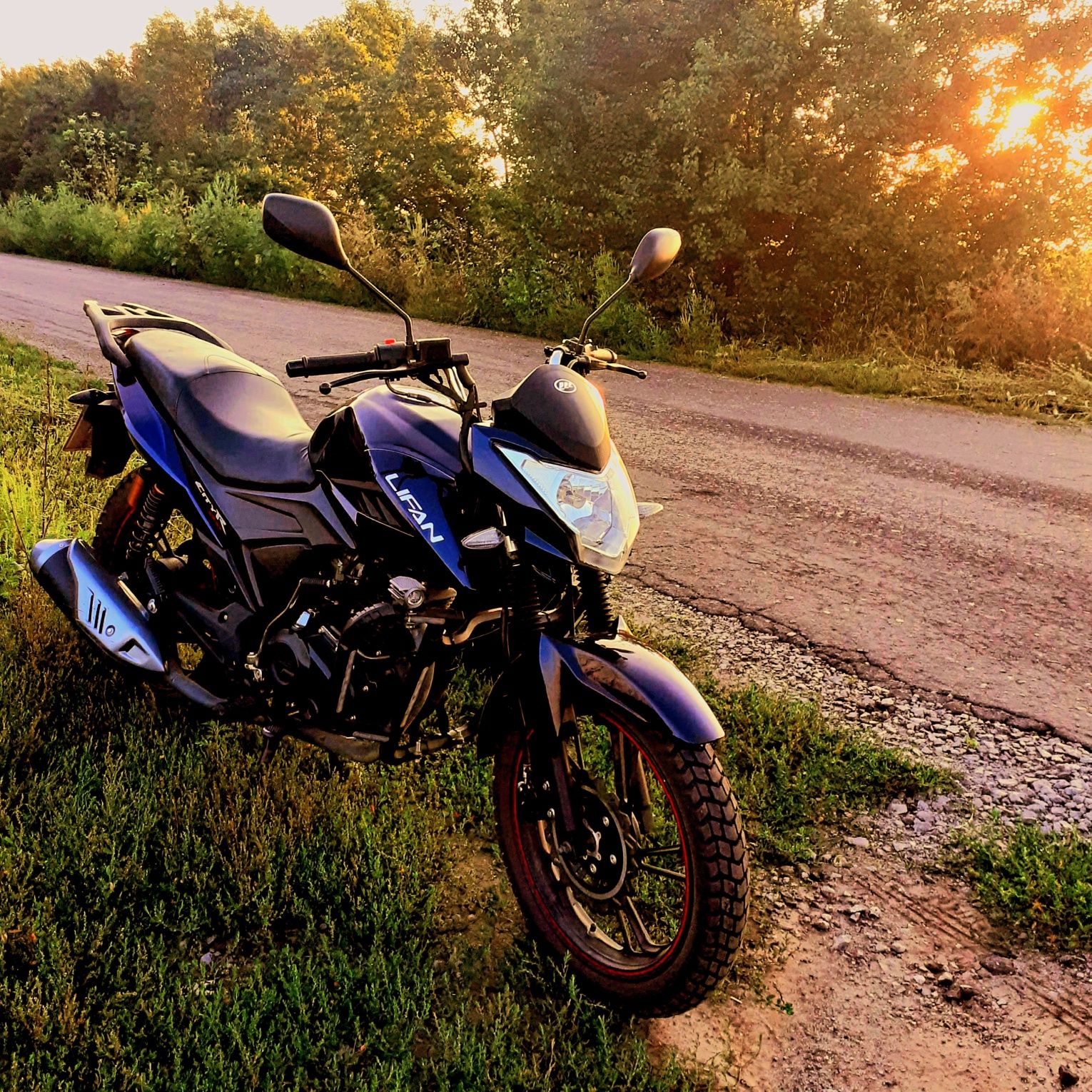 Lifan cityr 200.