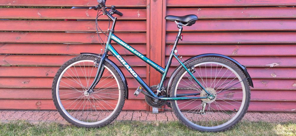 Sprzedam rower trekkingowy.