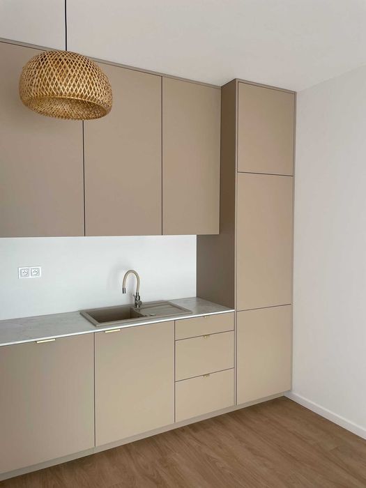 Kuchnie na wymiar, szafy, meble, atrakcyjne ceny, dostępne terminy.