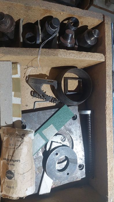 Máquinas e material de Encadernação antigos