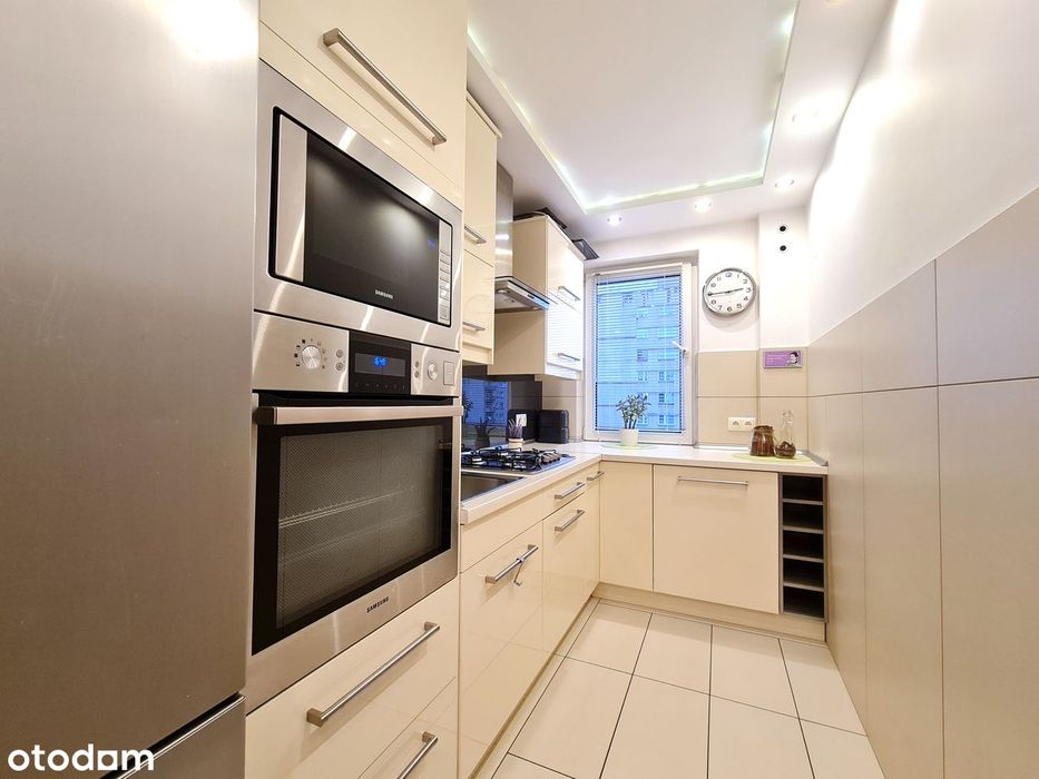 Bardzo polecamy przestronne, wyremontowane i wyposażone M4 z balkonem!