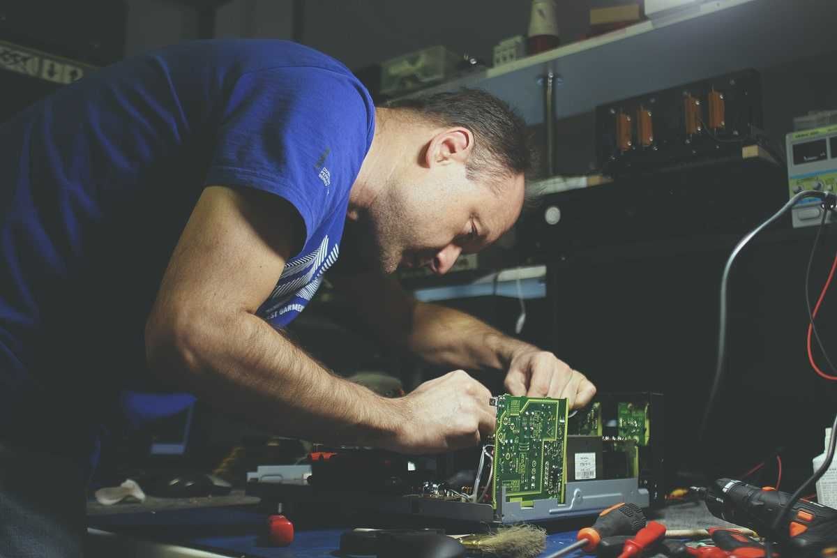 Naprawa urządzeń elektronicznych, Audio, RTV, Warszawa i cała Polska