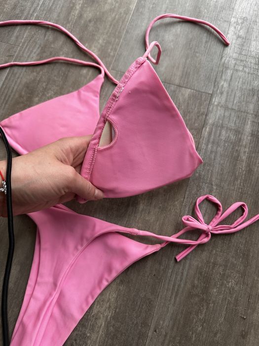 Купальник рожевий бікіні