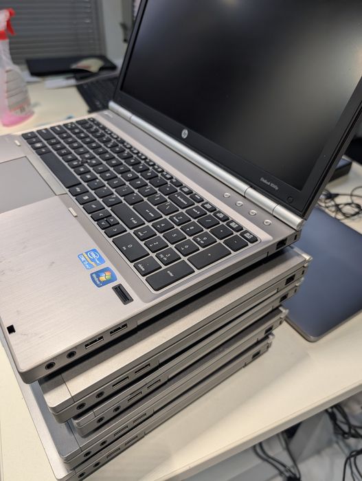 15 дюймові  Ноутбук HP EliteBook 8560p на  Intel Core i5‑2520M є 5 шт