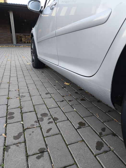 GOLF V  1.4 MPI комплектація GOAL 2006г.