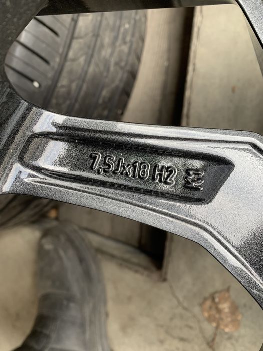 Диски R18 Alutec 5*120, dia 67.1, ET 50, J7.5