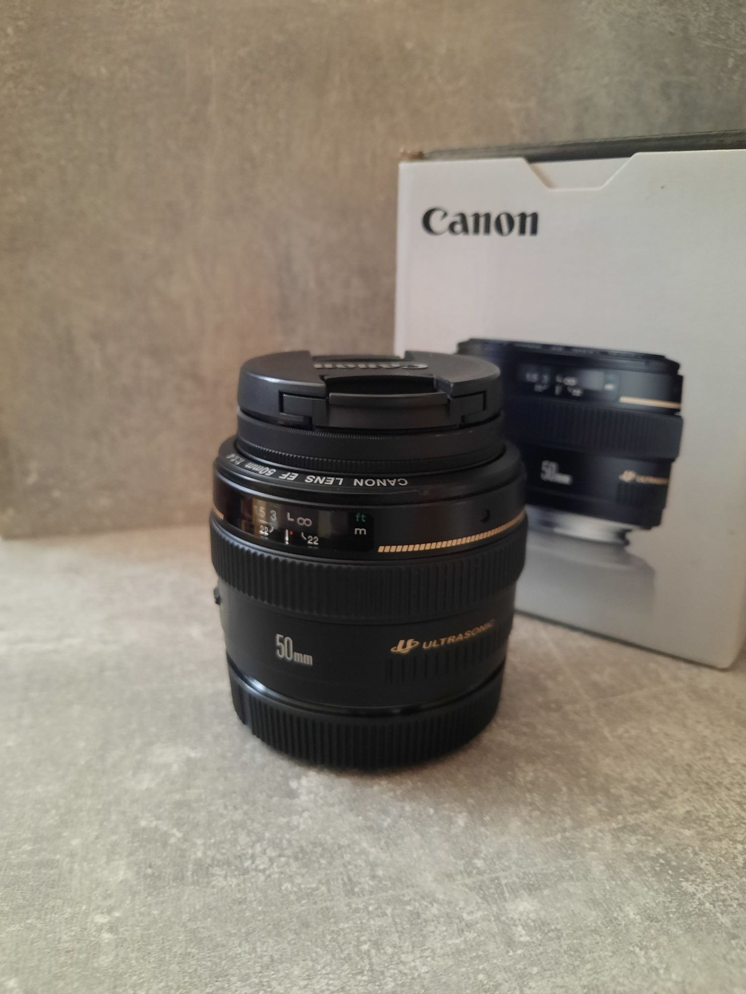 Объектив Canon 50 1:4