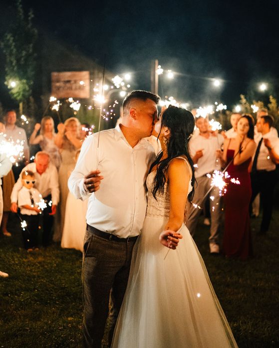 piękna suknia ślubna boho szyta na miarę