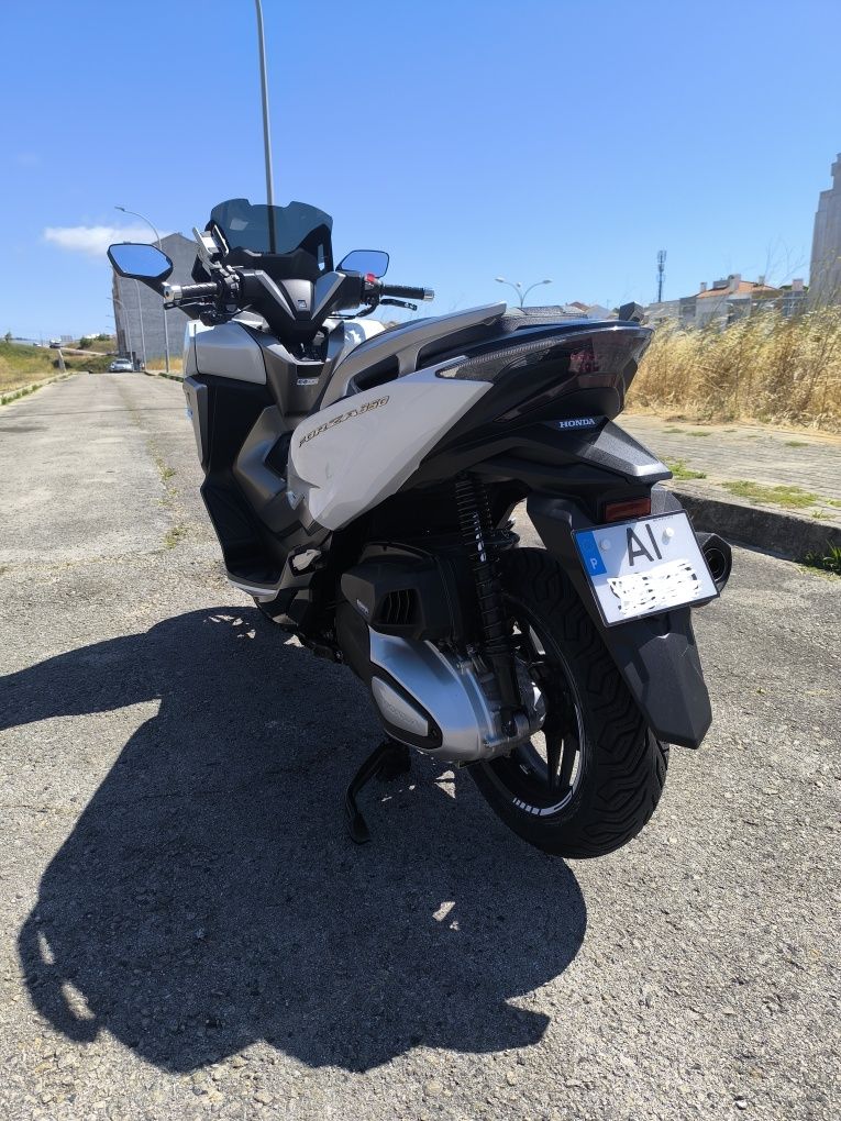 Honda forza 350cc