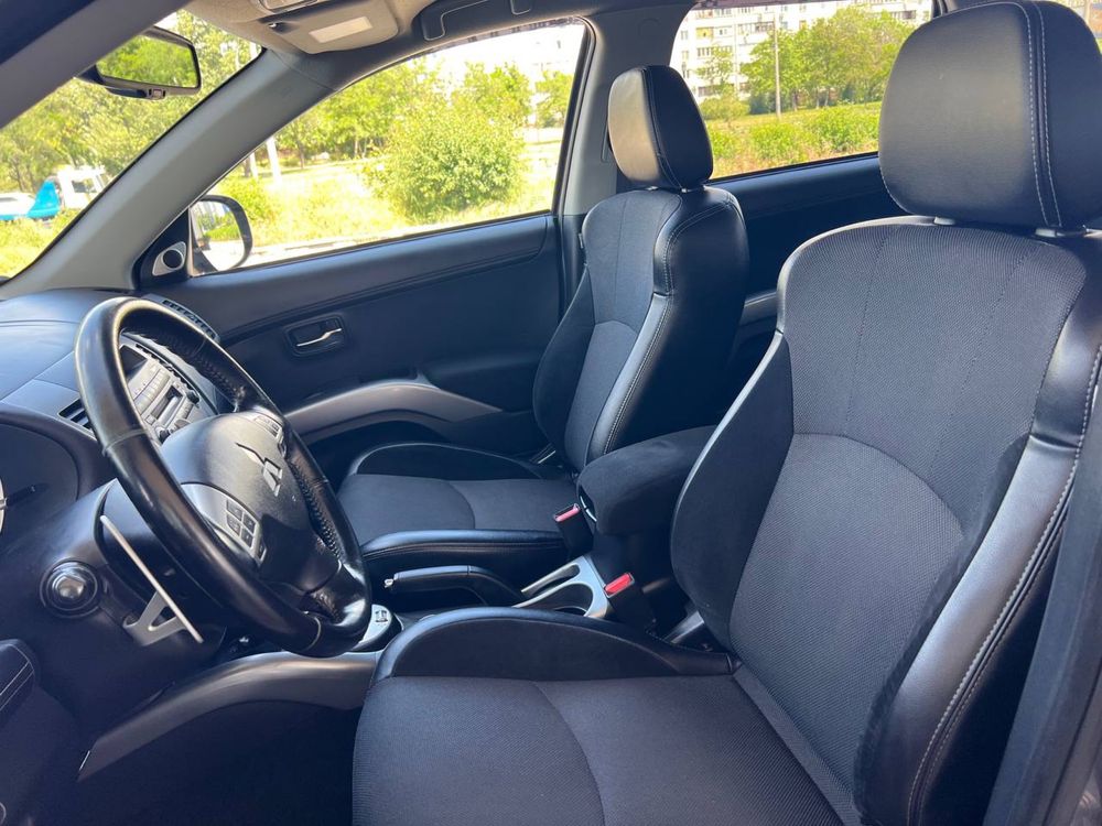 Mitsubishi Outlander XL ДИЗЕЛЬ АВТОМАТ 7 мест (Митсубиши Аутлендер)
