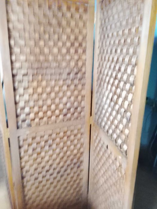 Biombo em verga de 3 portas.