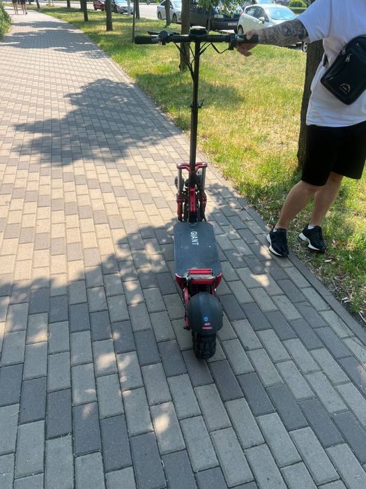 Електросамокат GIANT Outlander M1l без сидіння (52V 26Ah)