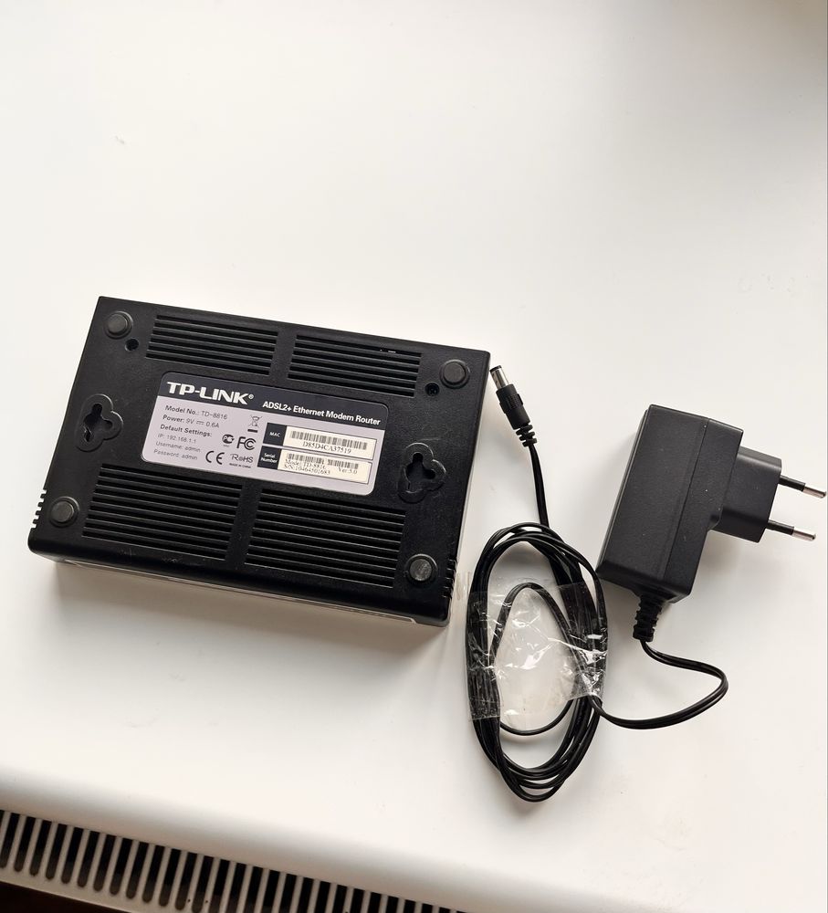 Роутер TP-LINK TD-8816